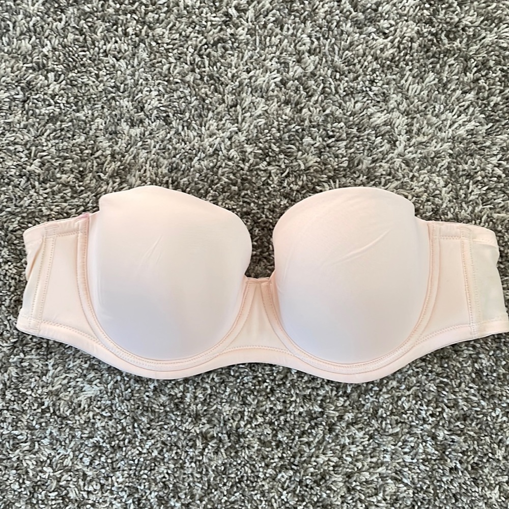 Nude strapless bra